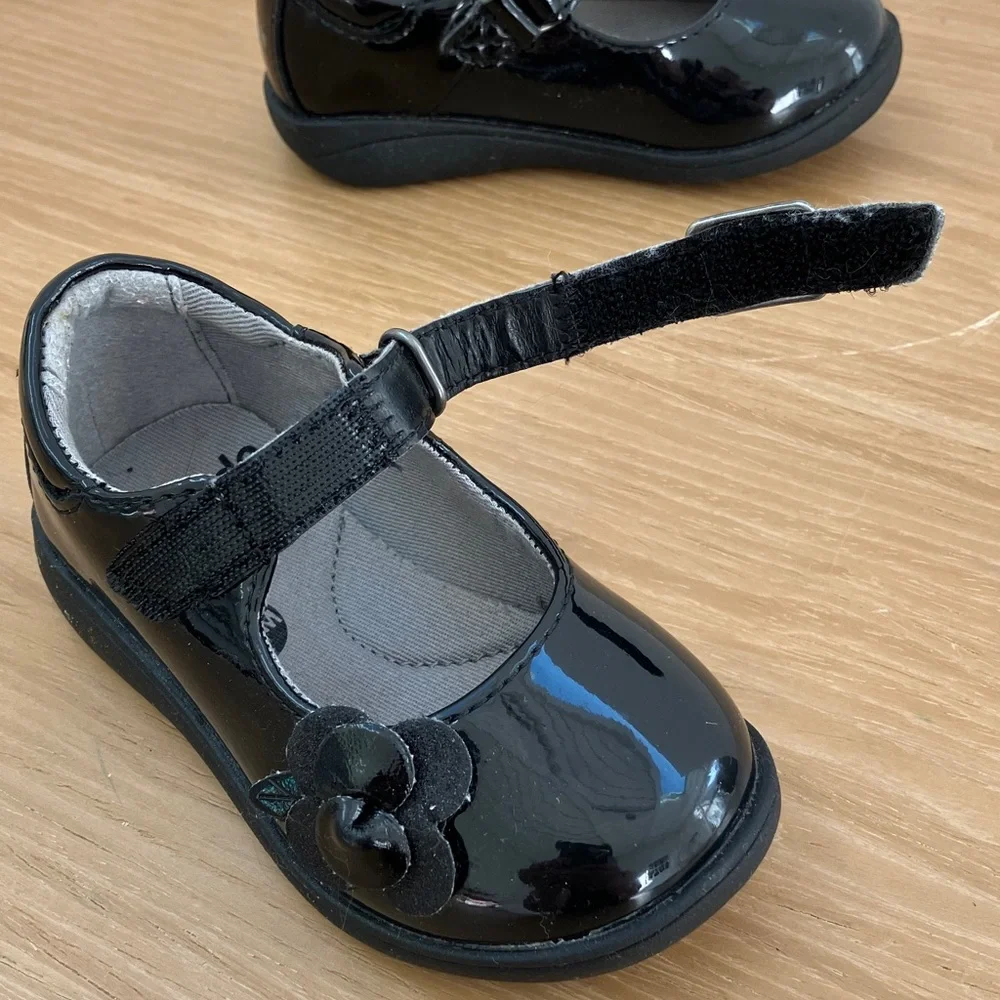 Stride Rite Mary Jane Shoes